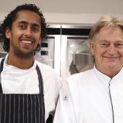 Paul Fagel van Arsenaal Restaurants ( Naarden ) en Chef de Cuisine Raoul Badal